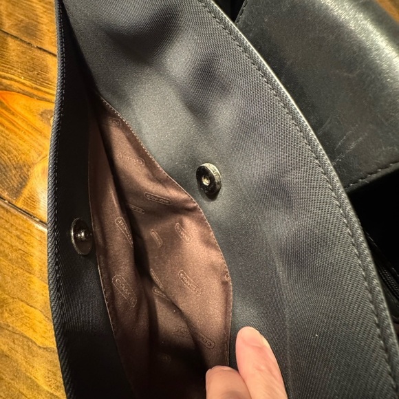 Coach Mercer Nylon & Leather Shoulder bag Blackl. Authentic - Picture 9 of 16